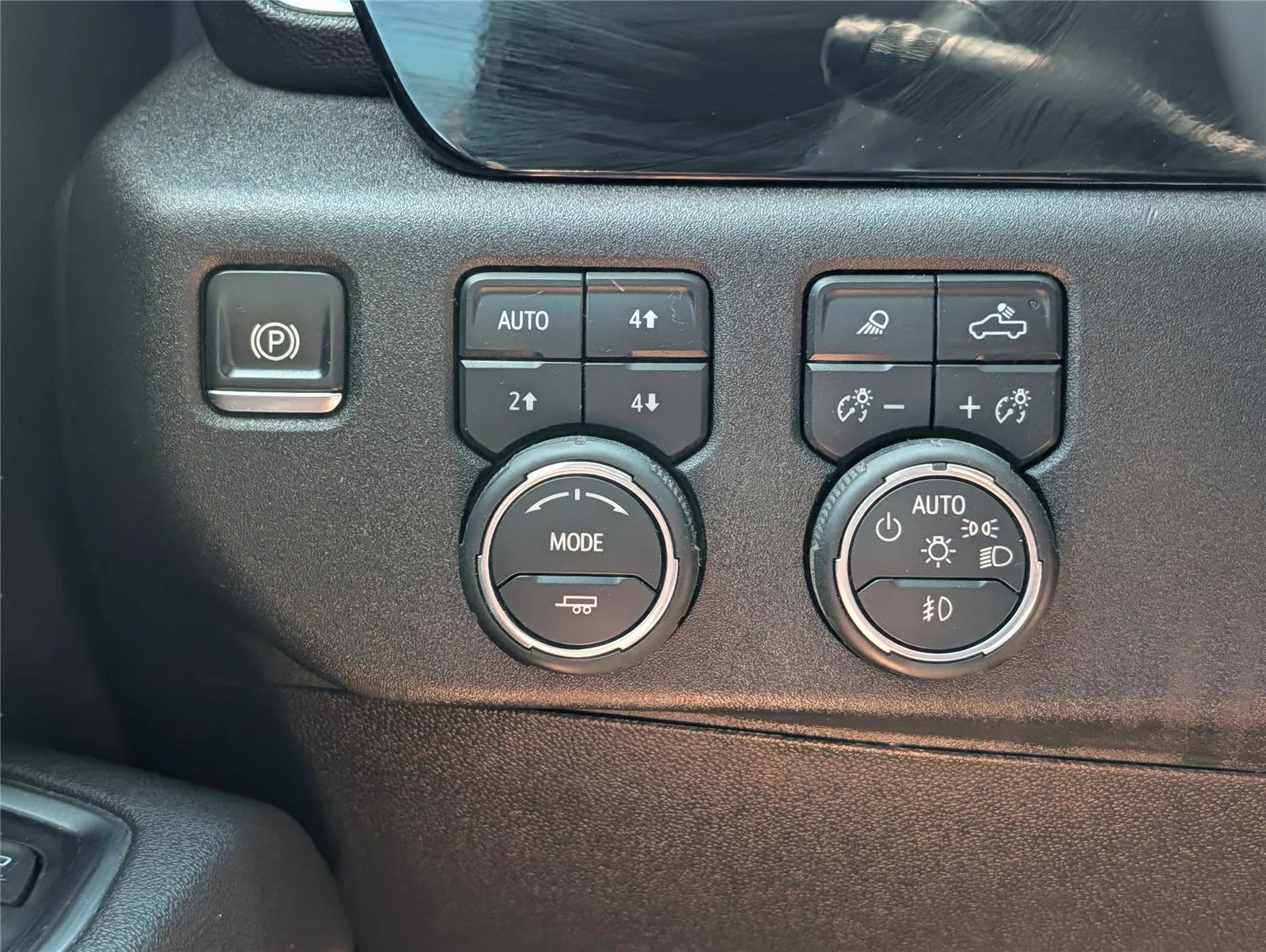 Used 2025 Sterling Gray Metallic Chevrolet LTZ image 28