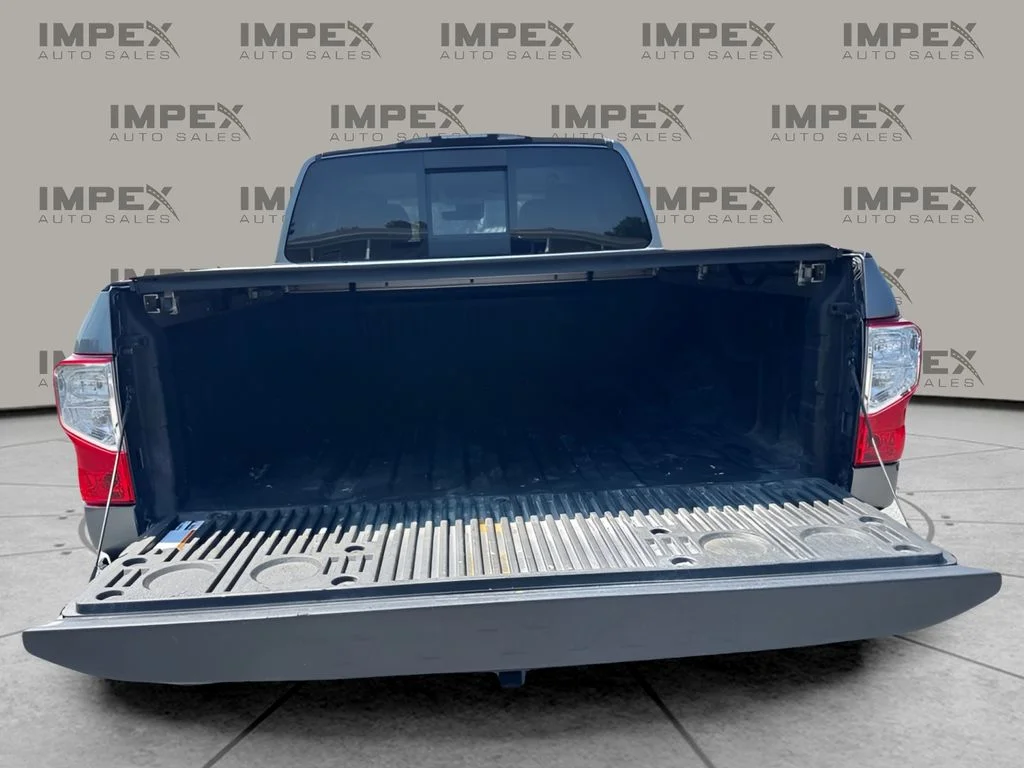 Used 2024 Gray Nissan SV image 17