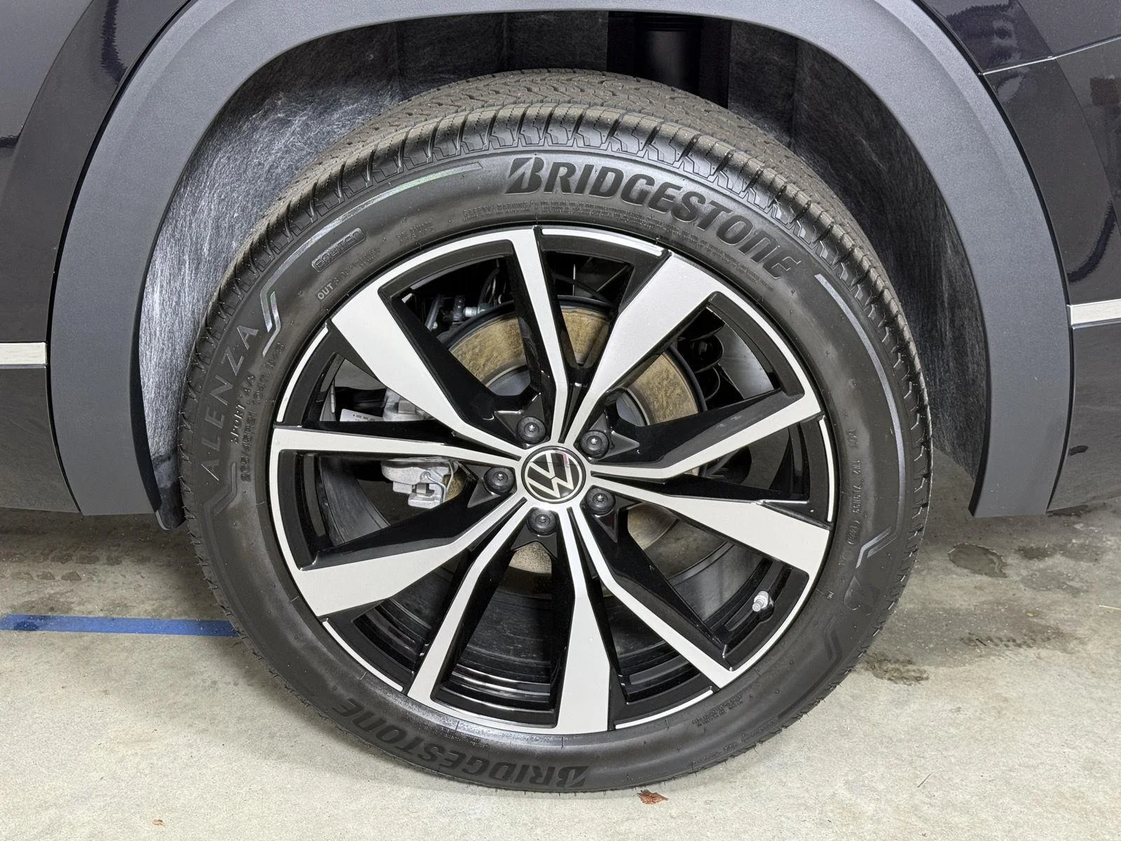 New 2026 Deep Black Pearl Volkswagen 2.0T SEL Premium R-Line image 21