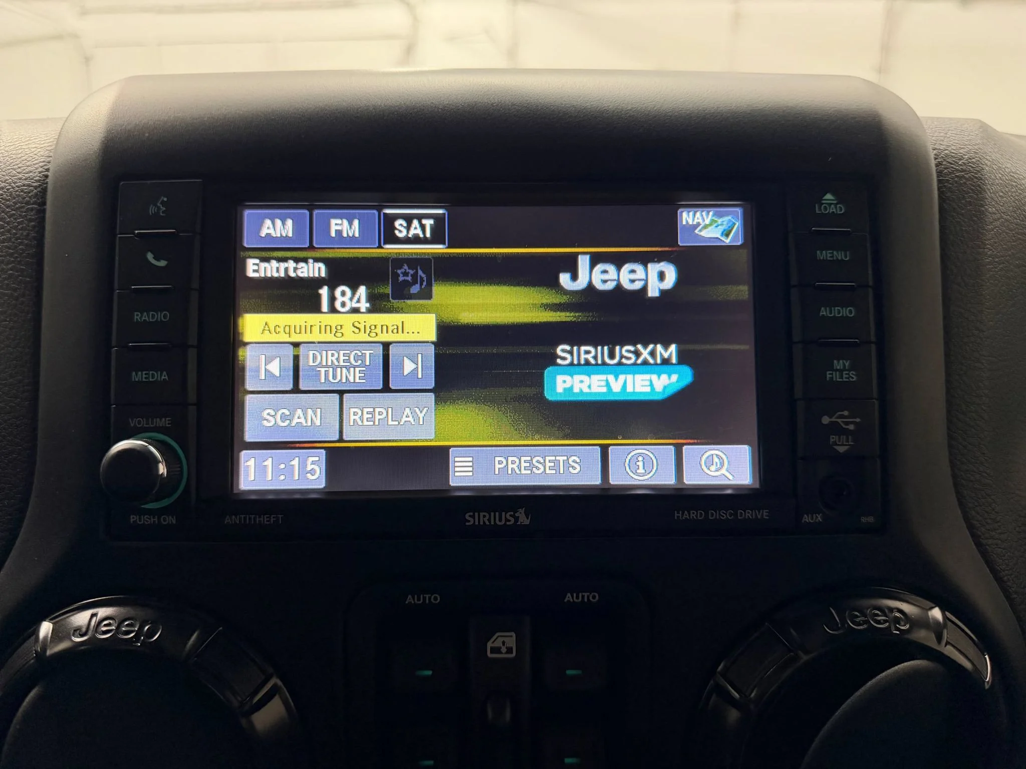 Used 2017 Gobi Clearcoat Jeep Rubicon Recon image 19
