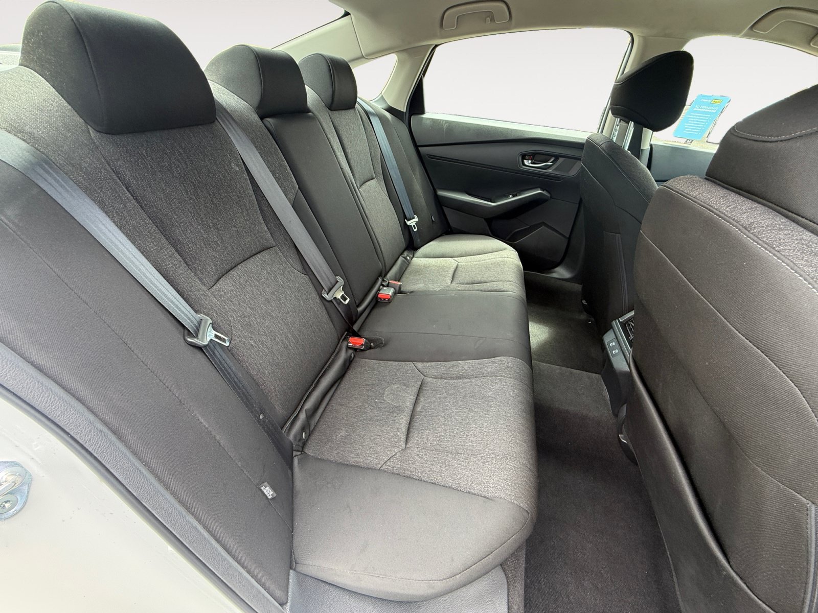 Used 2025 Platinum White Pearl Honda LX image 18