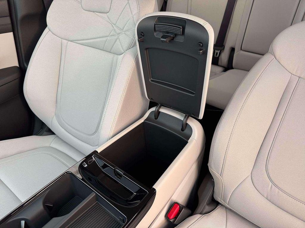 New 2026 Amazon Gray Hyundai Blue image 18