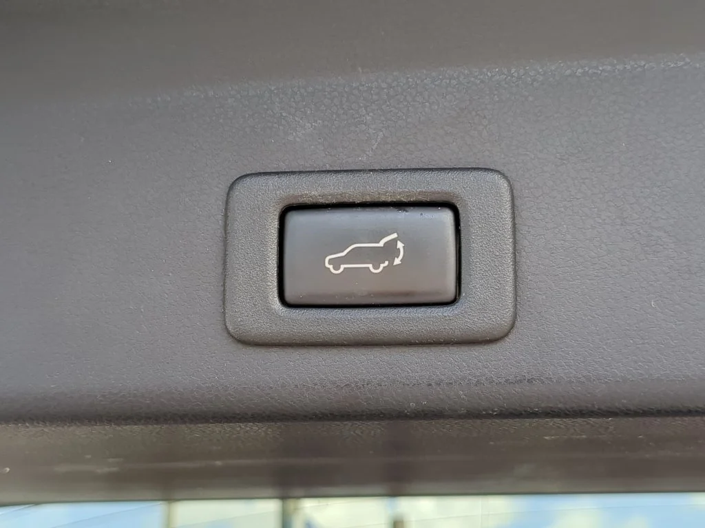 Used 2019 Red Subaru Premium image 11