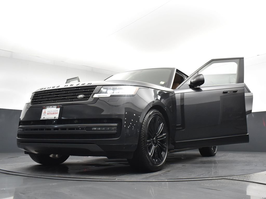 Used 2024 Black Land Rover Autobiography image 39