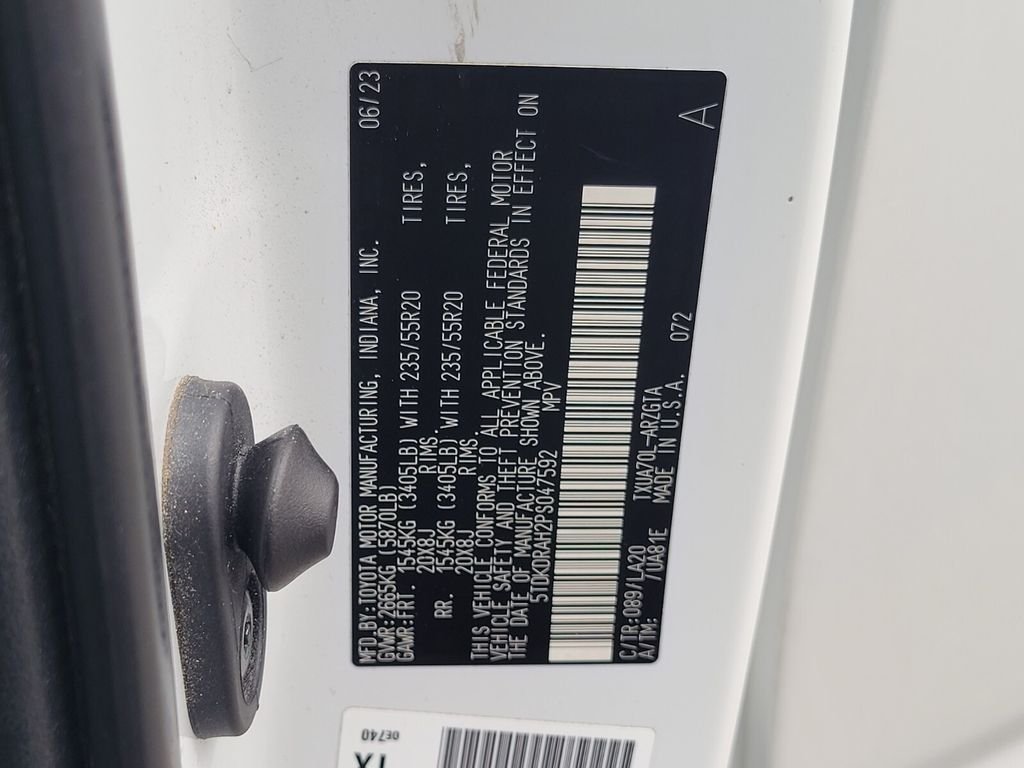 2023 Toyota Highlander Platinum - Photo 18