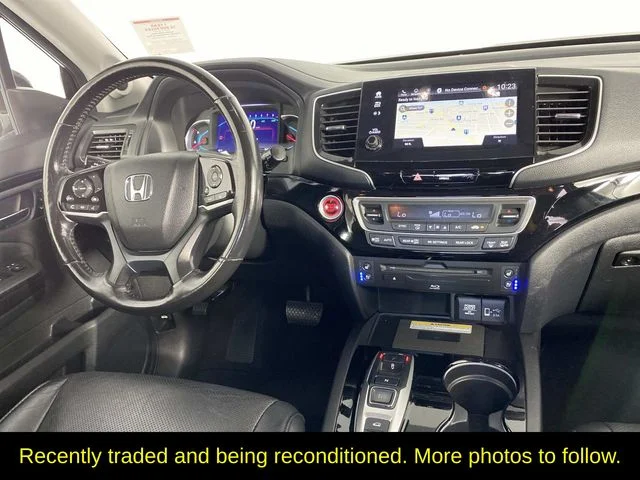 Used 2019 White Honda Elite image 15