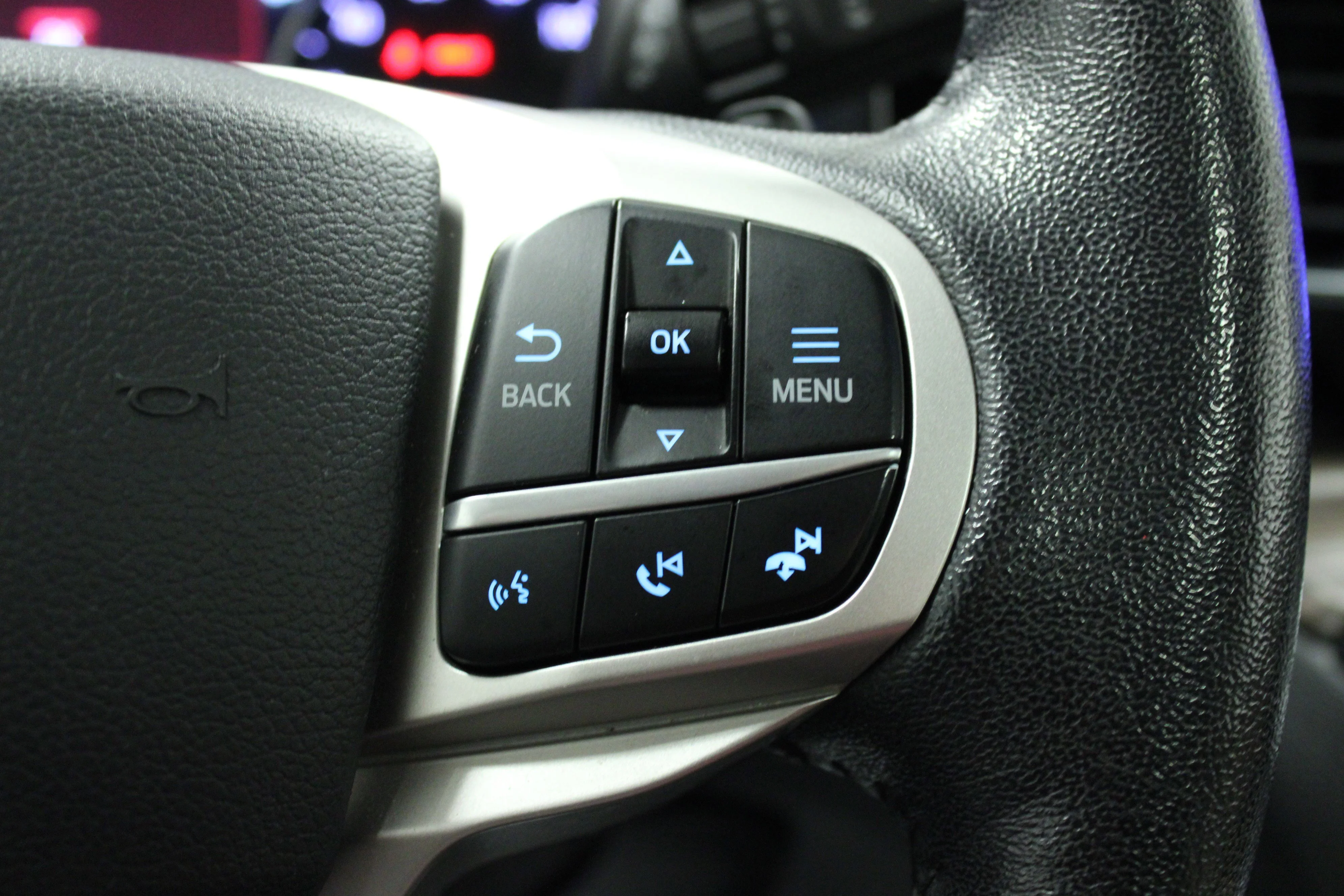 Used 2021 Star White Metallic Tri-Coat Ford Limited image 22