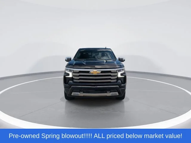 Used 2024 Black Chevrolet High Country image 3