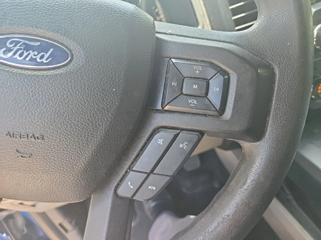 Used 2018 Blue Ford XL image 12