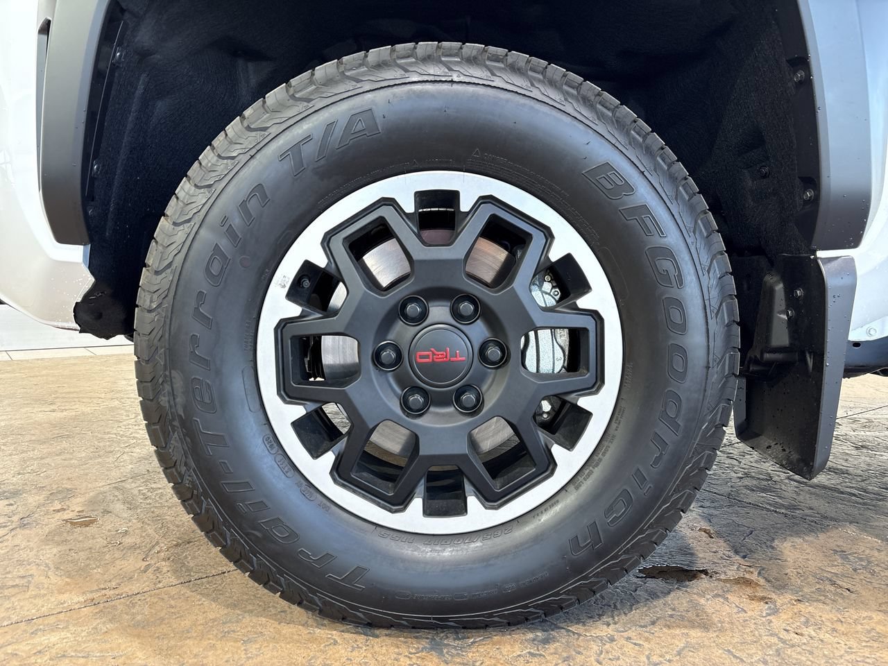 2026 Toyota Tacoma TRD Off Road - Photo 10