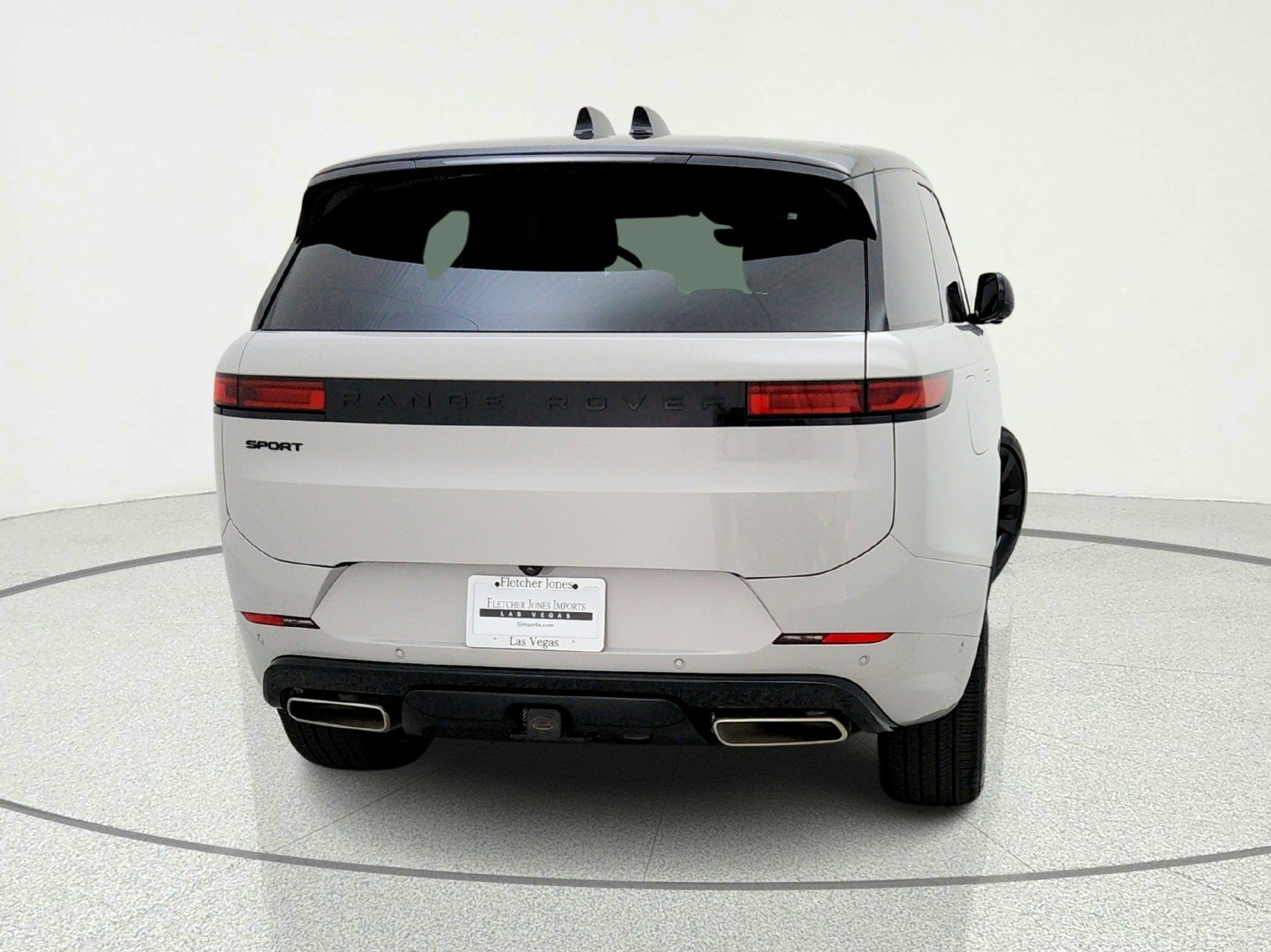 Used 2025 BORASCO GREY Land Rover Dynamic SE image 10