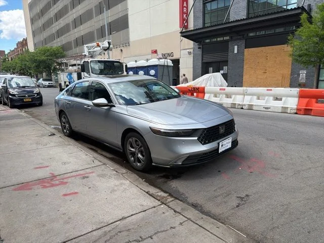 Used 2023 Gray Honda EX-L image 3