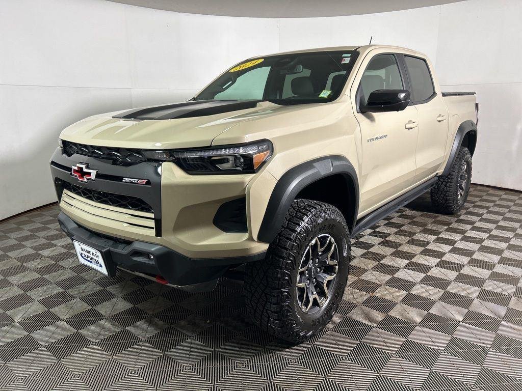 Used 2024 Sand Dune Metallic Chevrolet ZR2 image 10