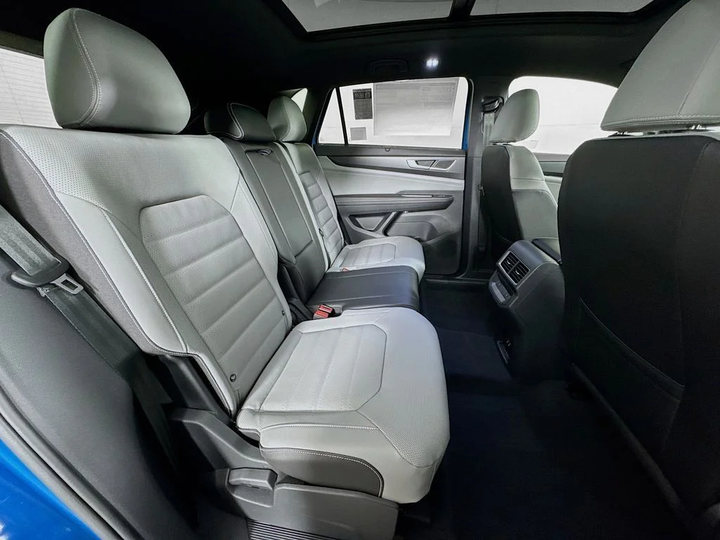 2025 Volkswagen Atlas Cross Sport SEL R-LINE - Photo 18