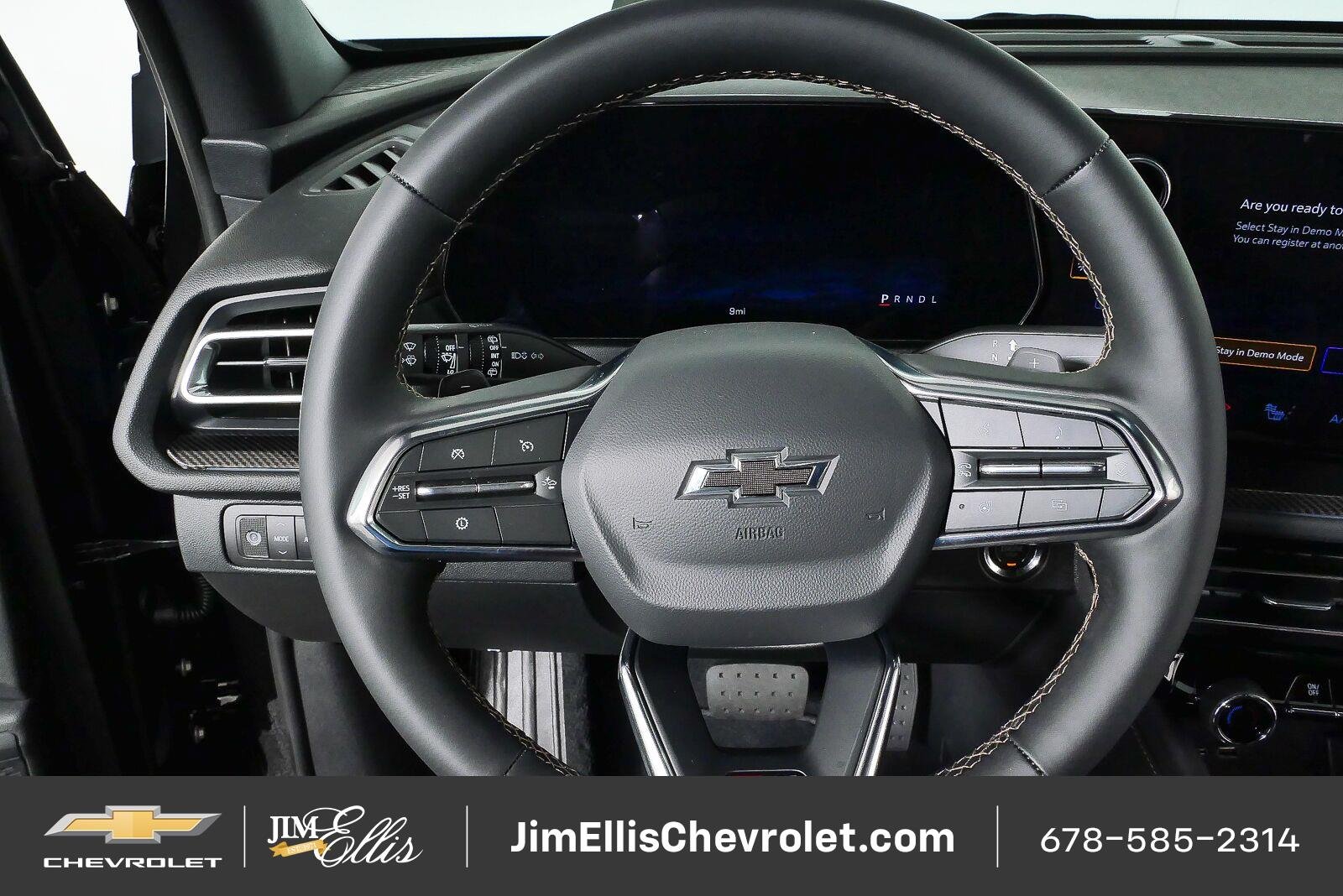2027 Chevrolet Traverse Z71 - Photo 9