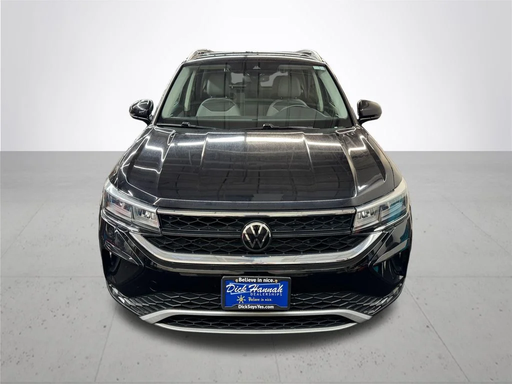 Used 2024 Black Volkswagen 1.5T SE image 11