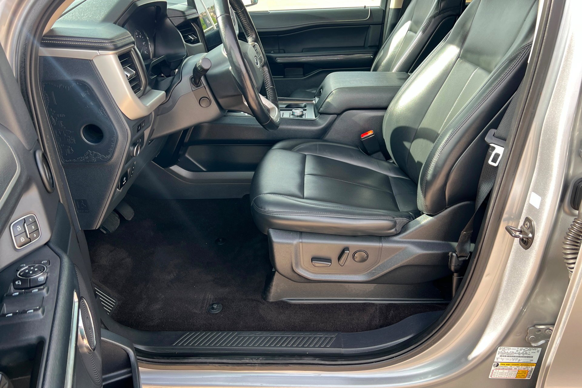 Used 2022 Silver Ford XLT image 18
