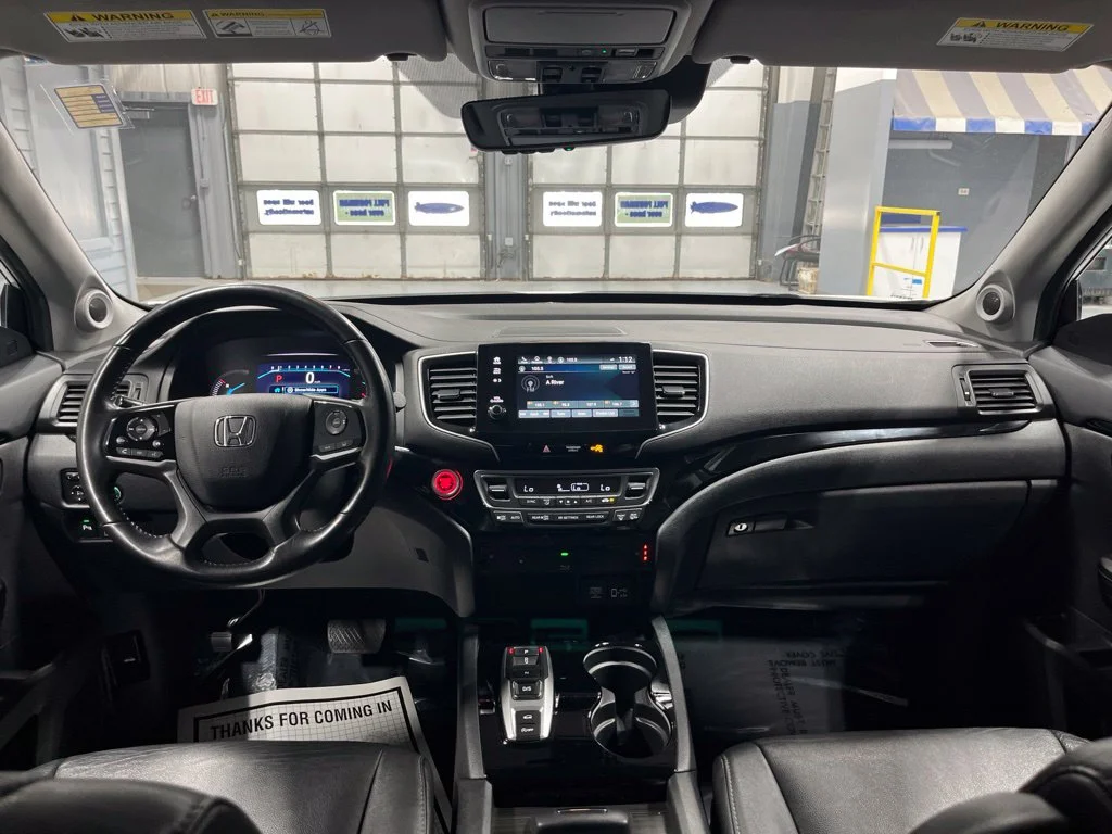 Certified Used 2020 Platinum White Pearl Honda Touring image 30