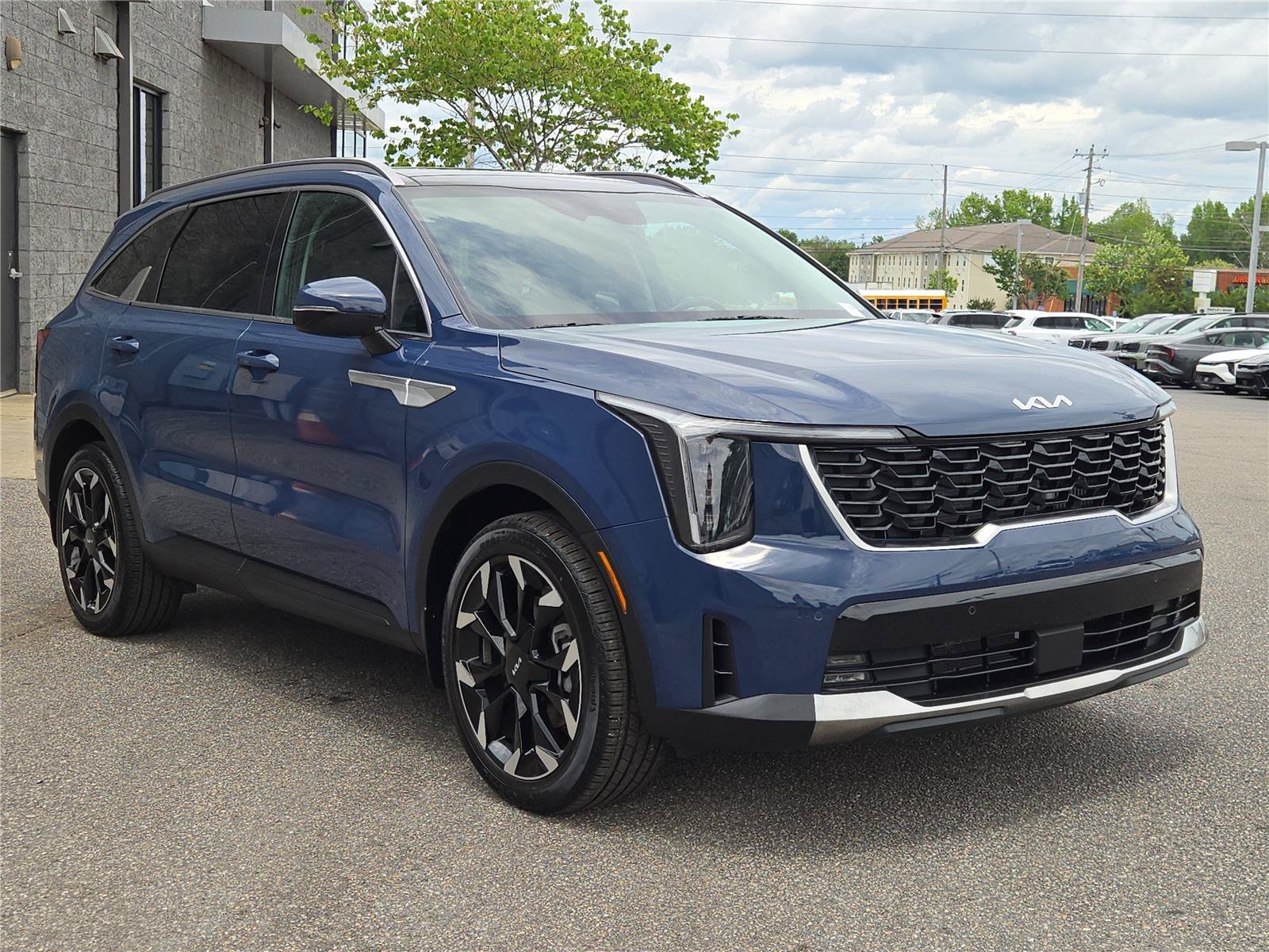 Used 2025 Midnight Lake Blue Kia EX image 3
