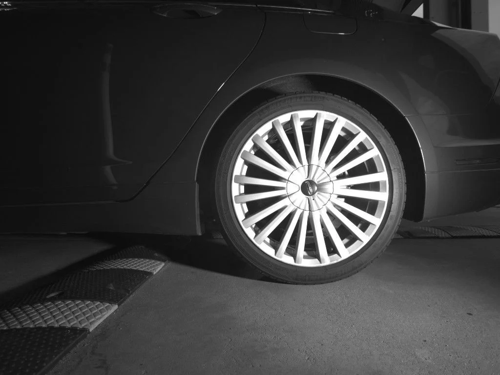 Used 2017 Red Lincoln Reserve image 10