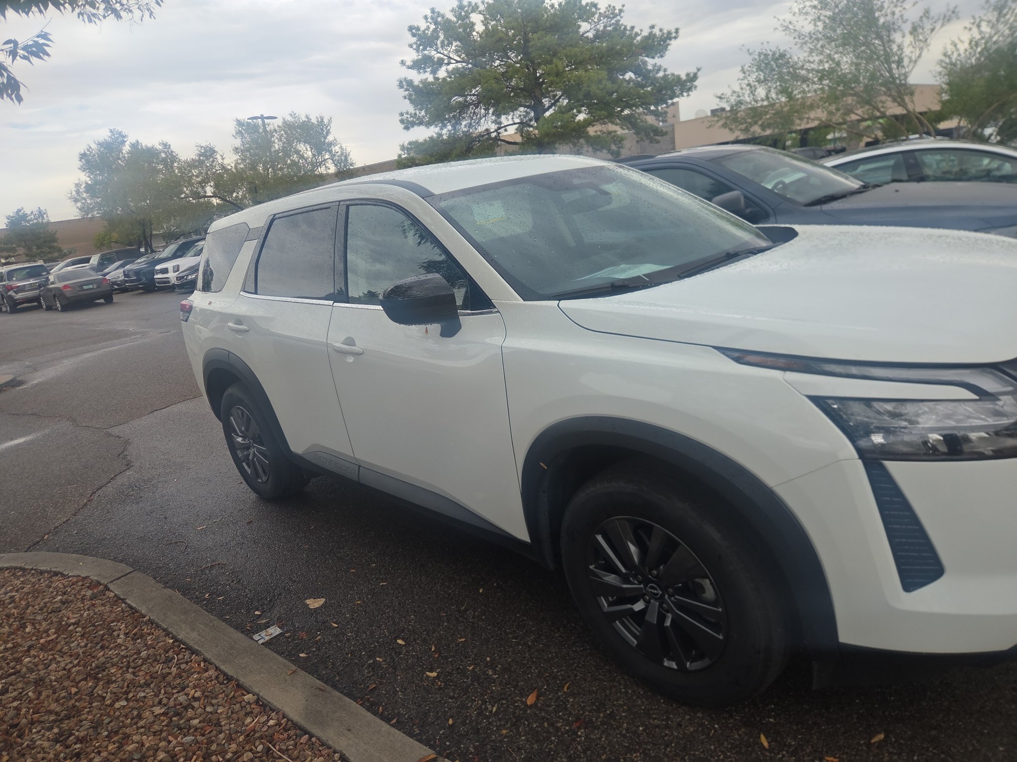 Used 2026 Glacier White Nissan S image 3