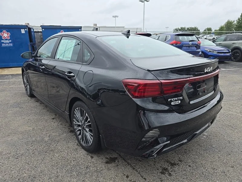 Used 2023 Black Kia GT-Line image 5