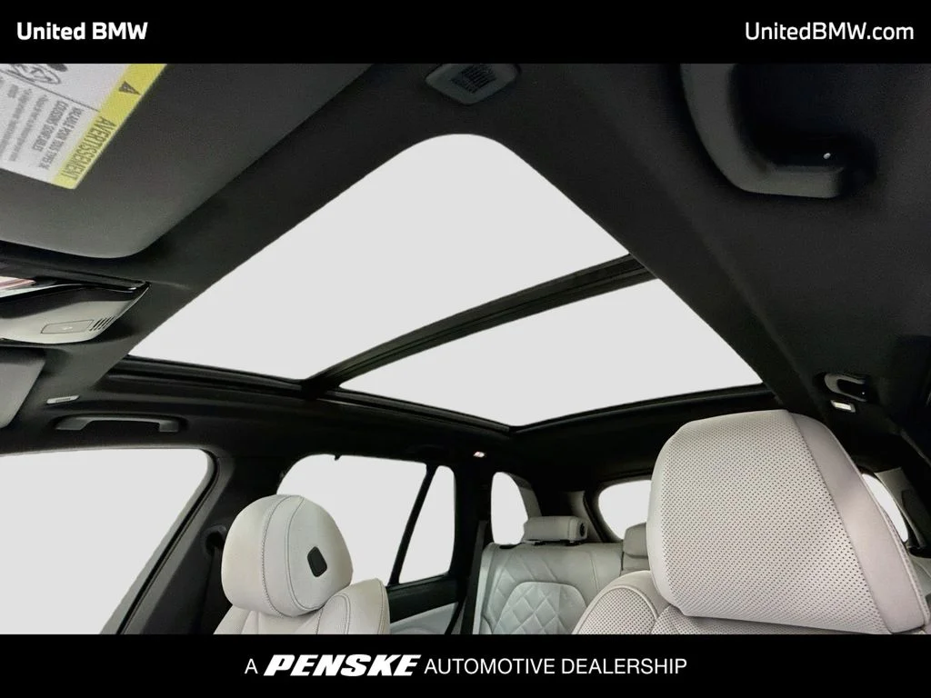 New 2026 Alpine White BMW sDrive40i image 12