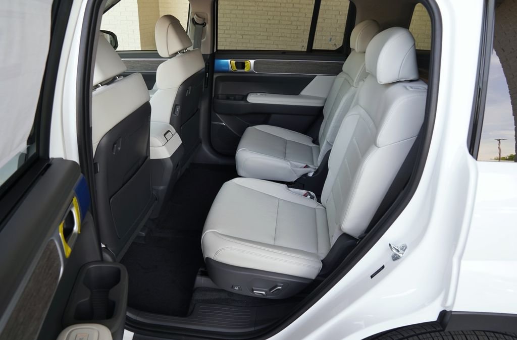 New 2026 Serenity White Hyundai Limited image 55