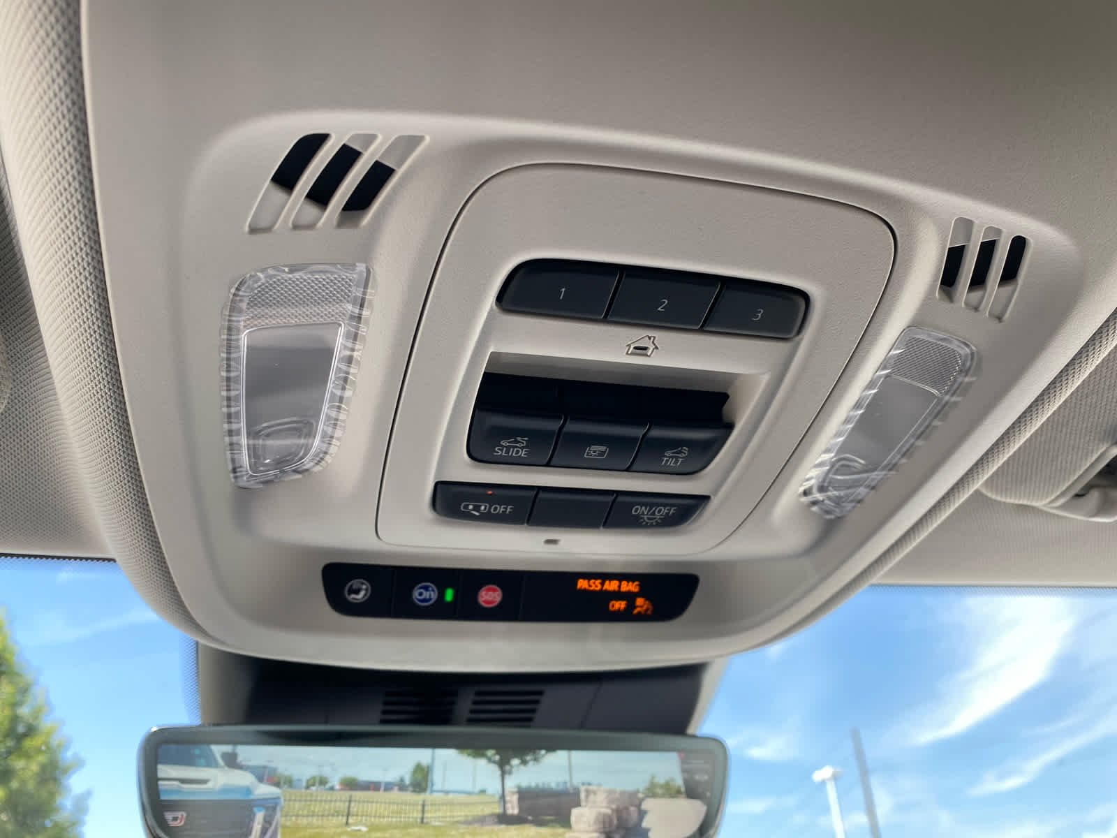 2026 Buick Envision Avenir - Photo 19