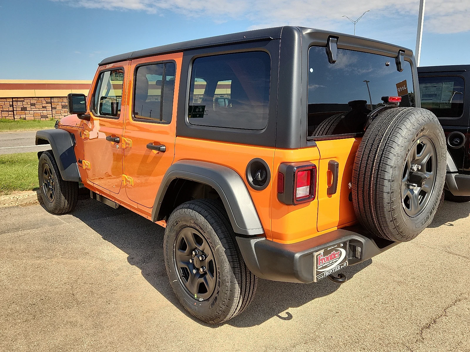 New 2027 Joose Paint Jeep 4-DOOR SPORT image 3
