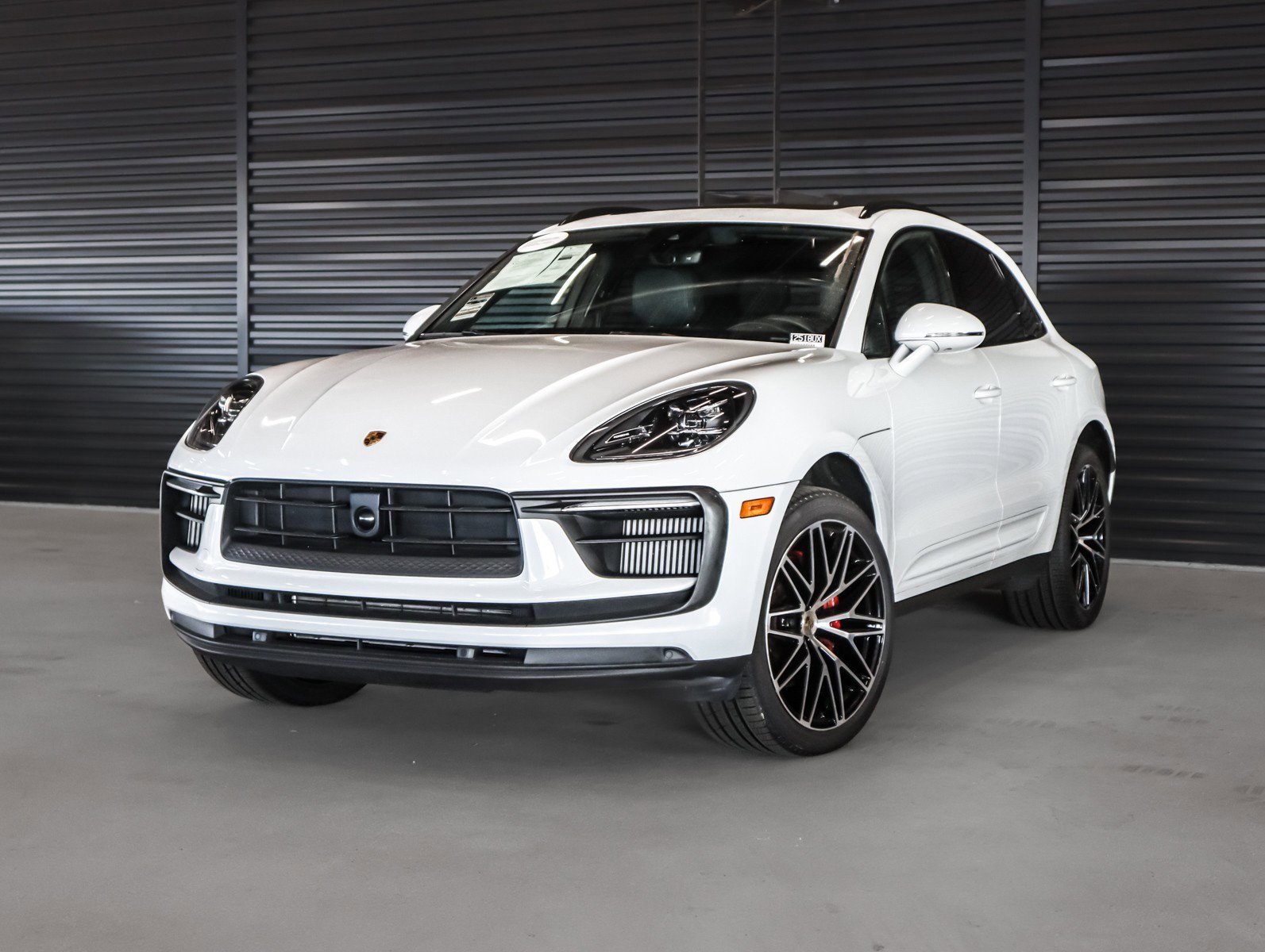 2023 Porsche Macan S