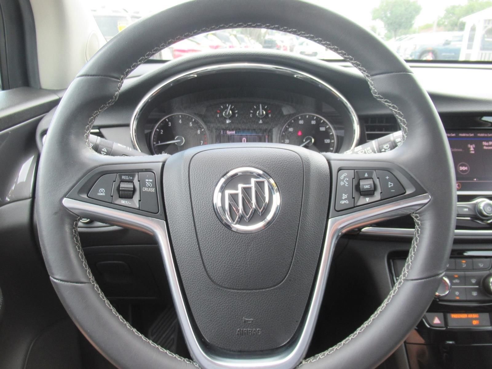 Used 2022  Buick Preferred image 23