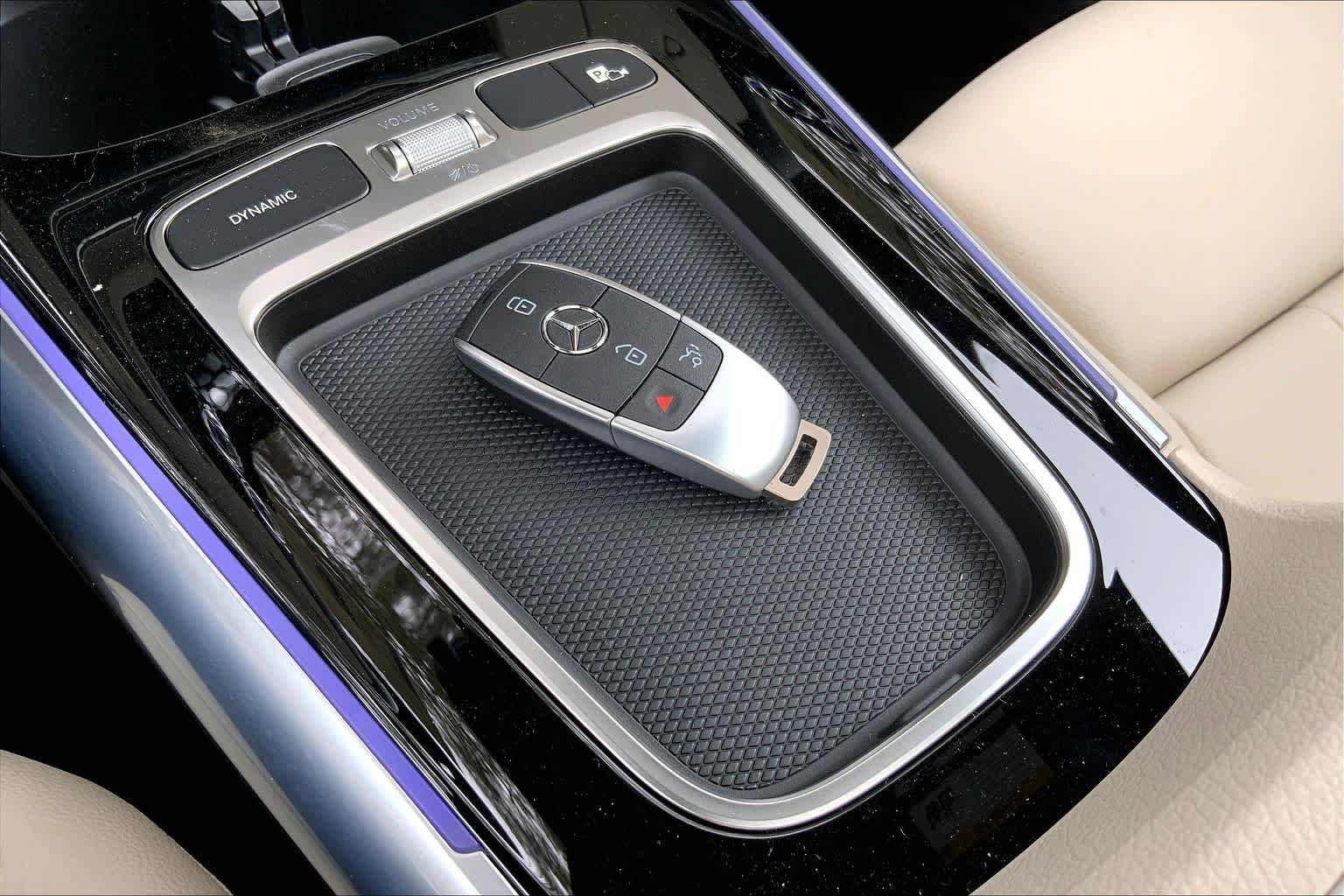 New 2026 Mountain Grey Metallic Mercedes-Benz GLA 250 image 21