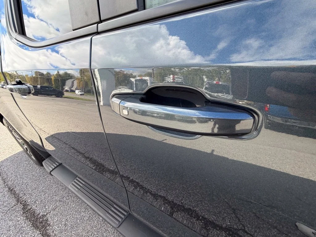 Used 2020 Gray Chevrolet RST image 33
