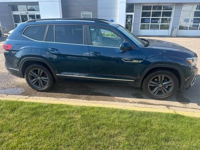 Certified 2021 Volkswagen Atlas SE w/Tech R-Line with VIN 1V2RR2CA1MC587597 for sale in Inver Grove Heights, Minnesota