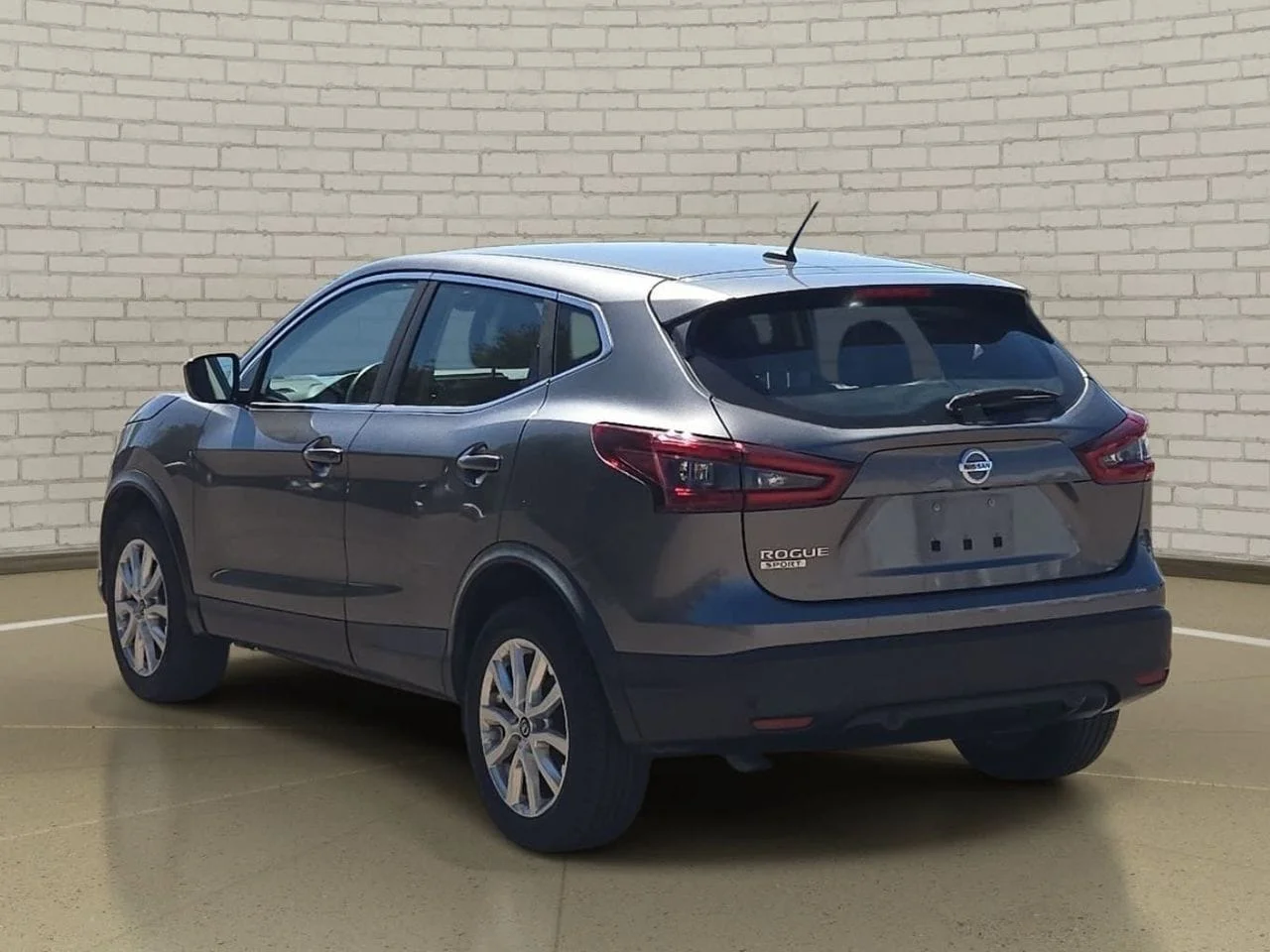 Used 2021 Gun Metallic Nissan S image 6