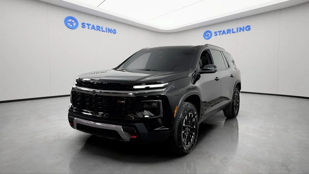 Used 2025 Mosaic Black Metallic Chevrolet Z71 image 16