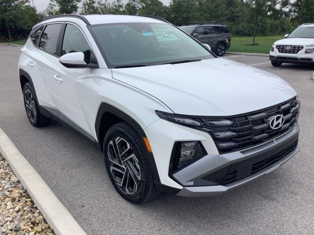 New 2026 White Pearl Hyundai SEL Plus image 3