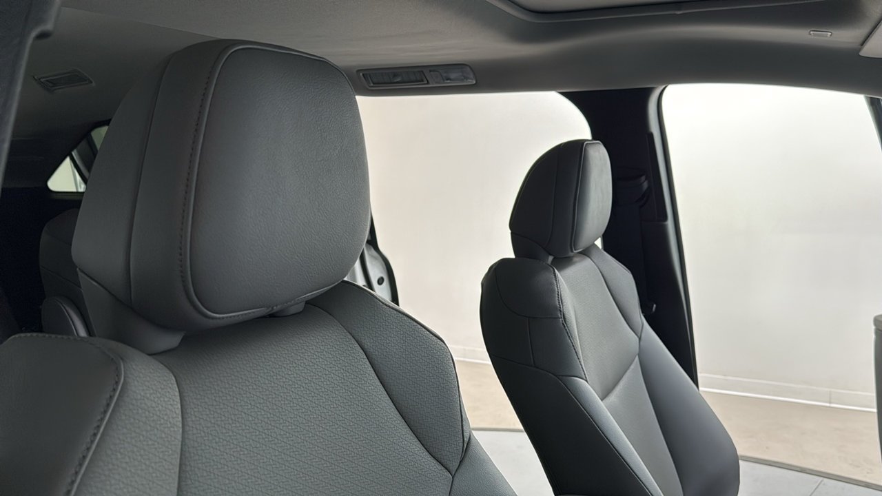 New 2026 Wind Chill Pearl <sup>1</sup> Toyota  XLE image 20