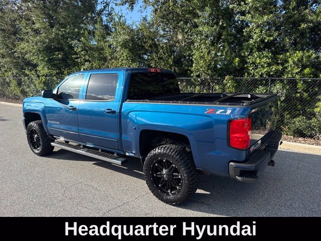 Used 2018 Blue Chevrolet LT image 3