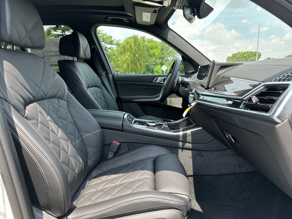 2026 BMW X5 M60i - Photo 25