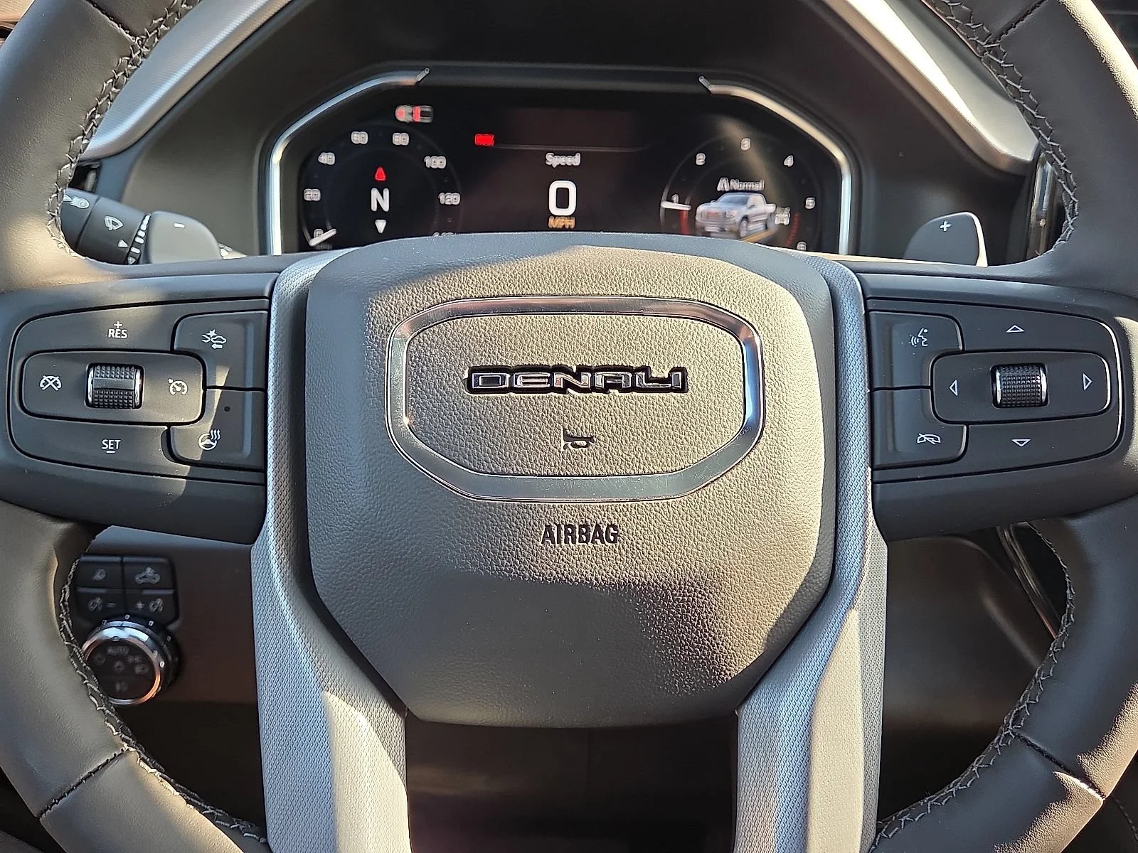 2026 GMC Sierra 1500 Denali - Photo 13