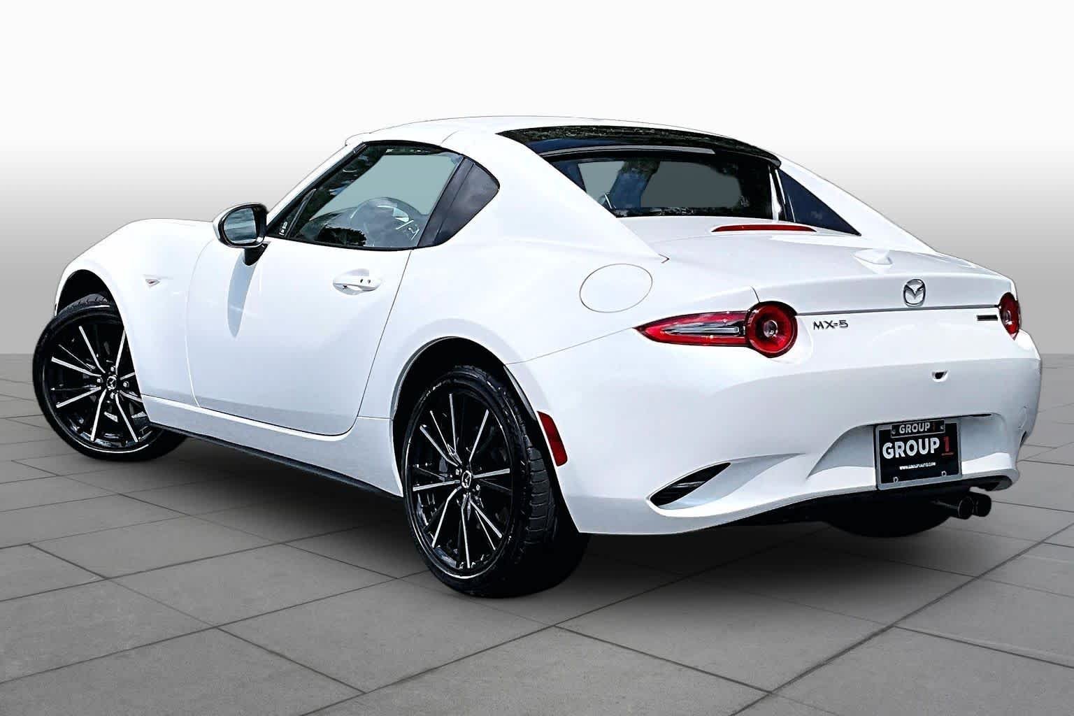 Used 2024 Snowflake White Pearl Mica Mazda Grand Touring image 11