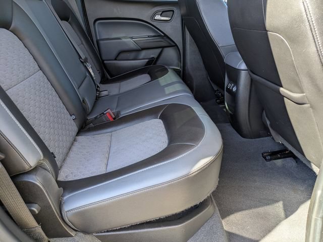 Used 2019 Black Chevrolet Z71 image 13