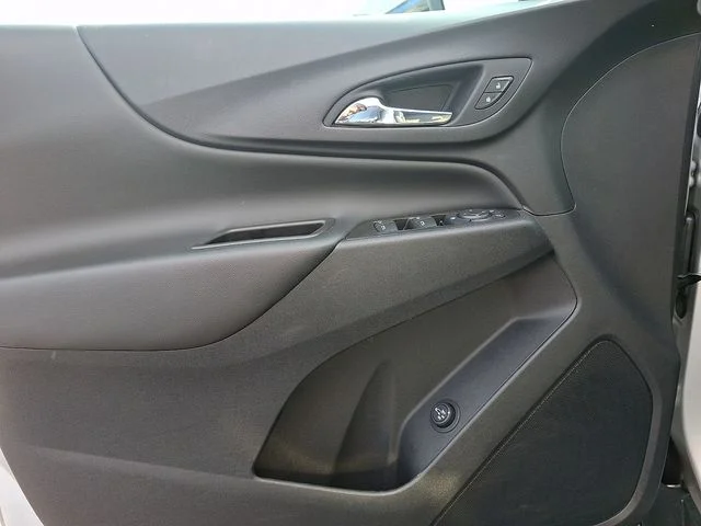Used 2022 Silver Chevrolet LT image 12