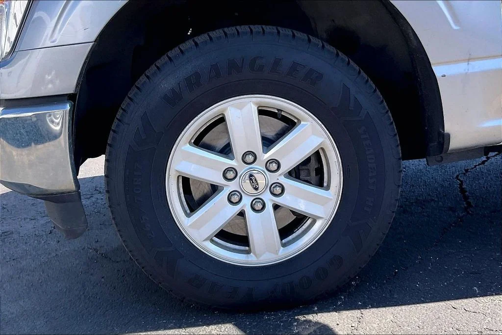 Certified Used 2022 Silver Metallic Ford XLT image 8
