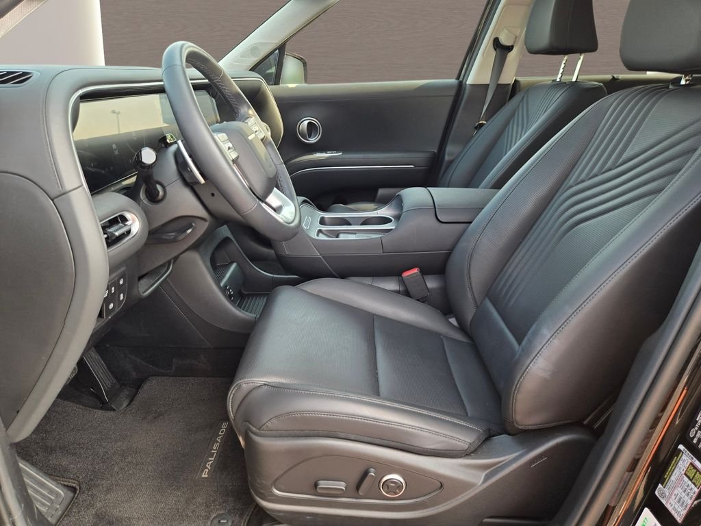 Used 2026 Black Hyundai SEL Premium image 24