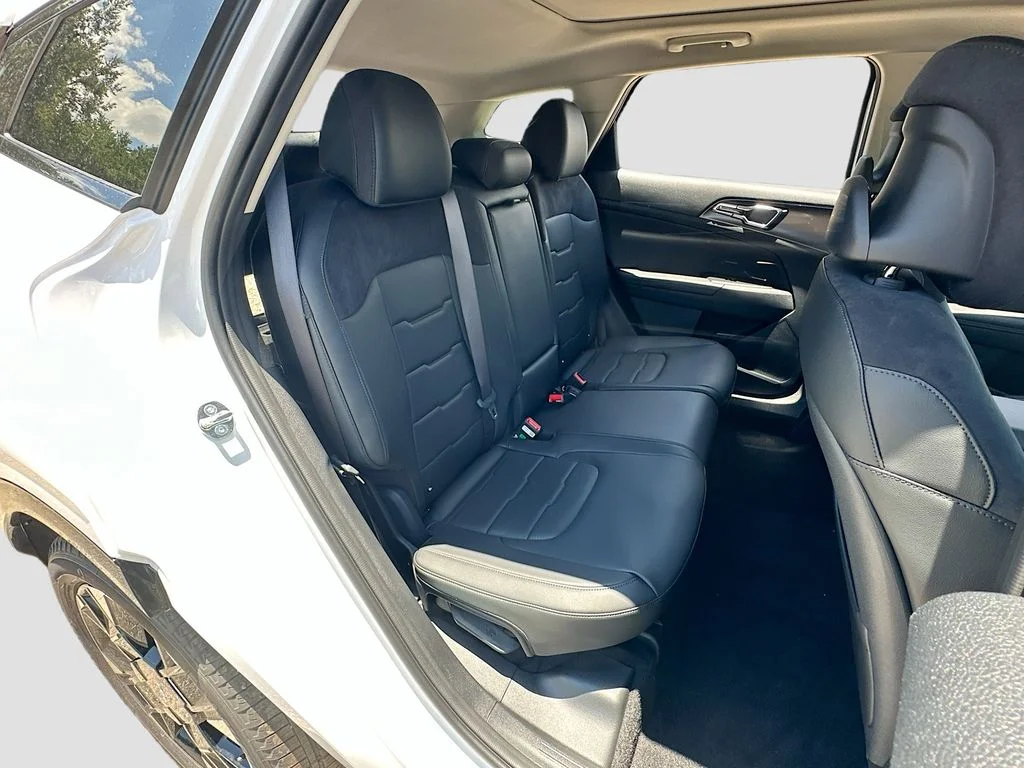 New 2026 Glacial White Pearl Kia SX Prestige image 28