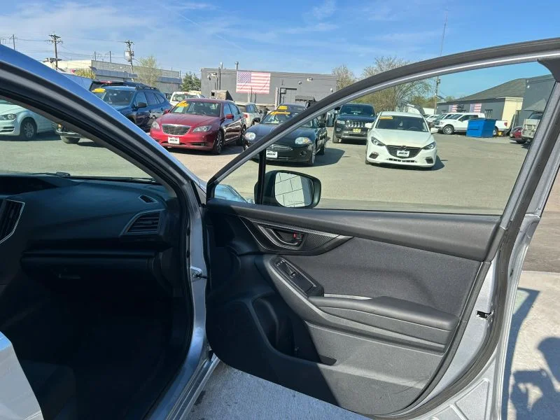 2022 Subaru Impreza Base - Photo 17