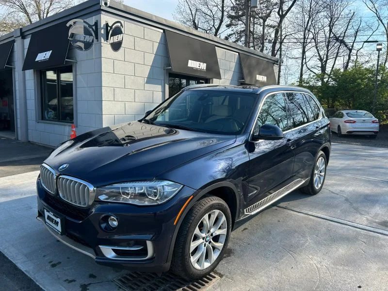 Used 2018 Blue BMW xDrive35i Sport Utility 4D image 47